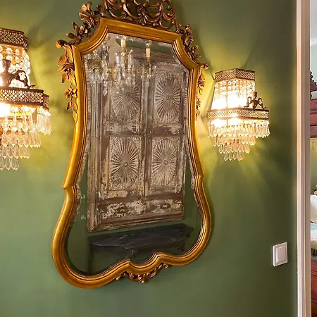 Modern Belle Epoque & Luxury Duplex شقة