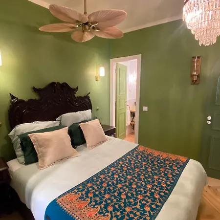 Modern Belle Epoque Apartment Lisbon